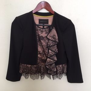 BCBG MAX AZRIA Cropped Lace blazer